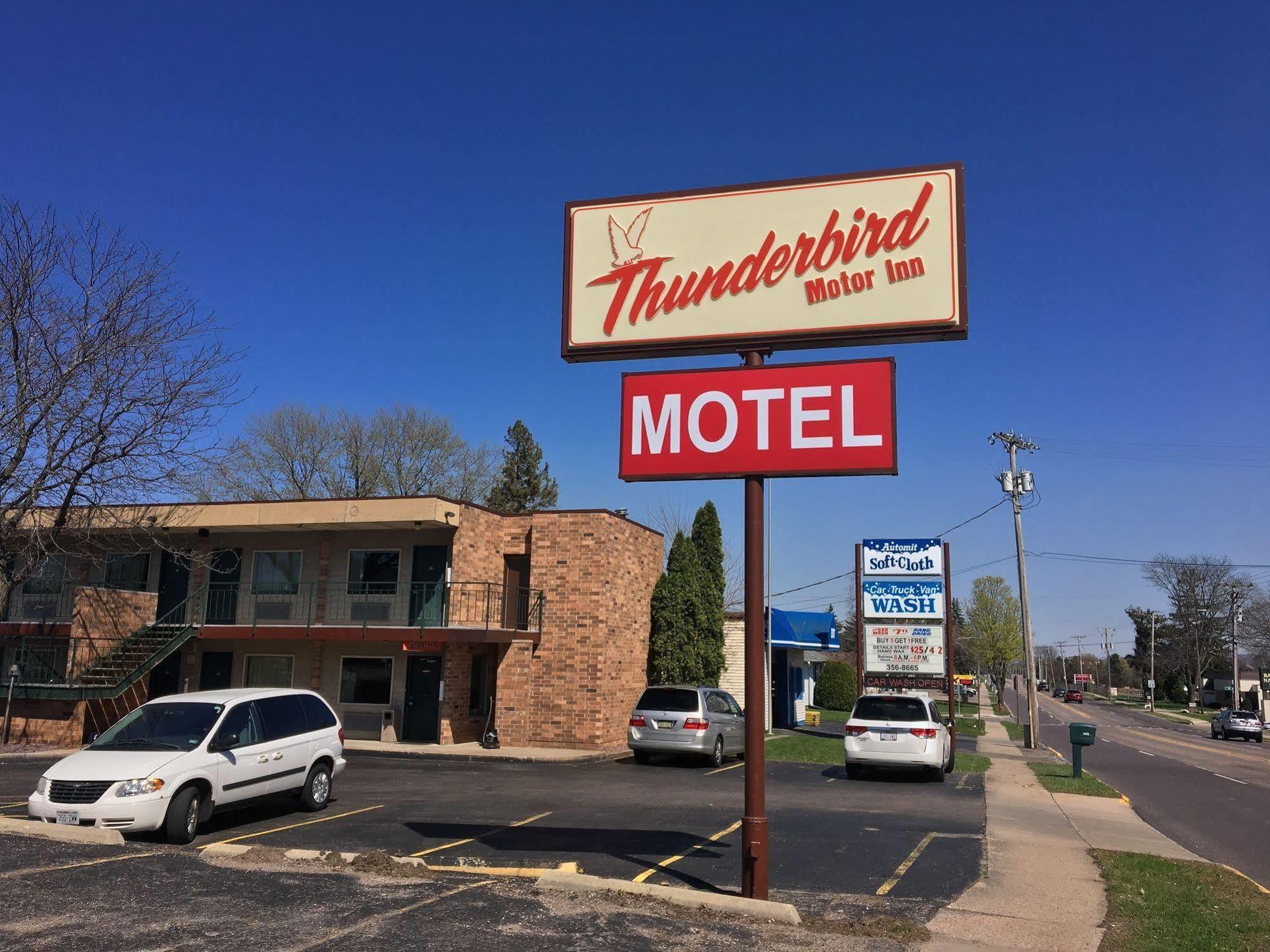 Thunderbird Motor Inn Baraboo Kültér fotó